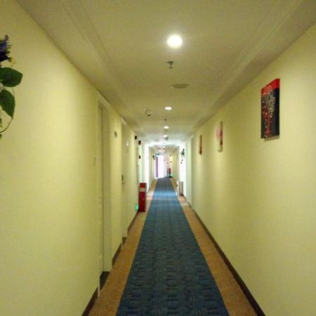 Yimi Inn Shiqiao Metro Sation Pedestrian Street Branch กวางโจว ภายนอก รูปภาพ