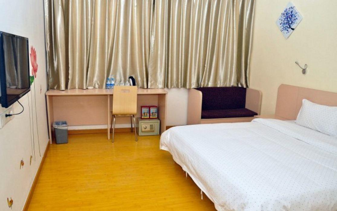 Yimi Inn Shiqiao Metro Sation Pedestrian Street Branch กวางโจว ภายนอก รูปภาพ