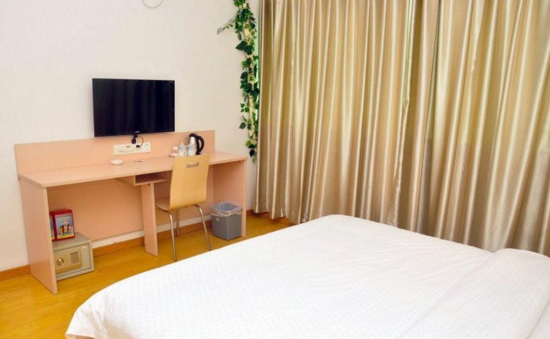 Yimi Inn Shiqiao Metro Sation Pedestrian Street Branch กวางโจว ภายนอก รูปภาพ